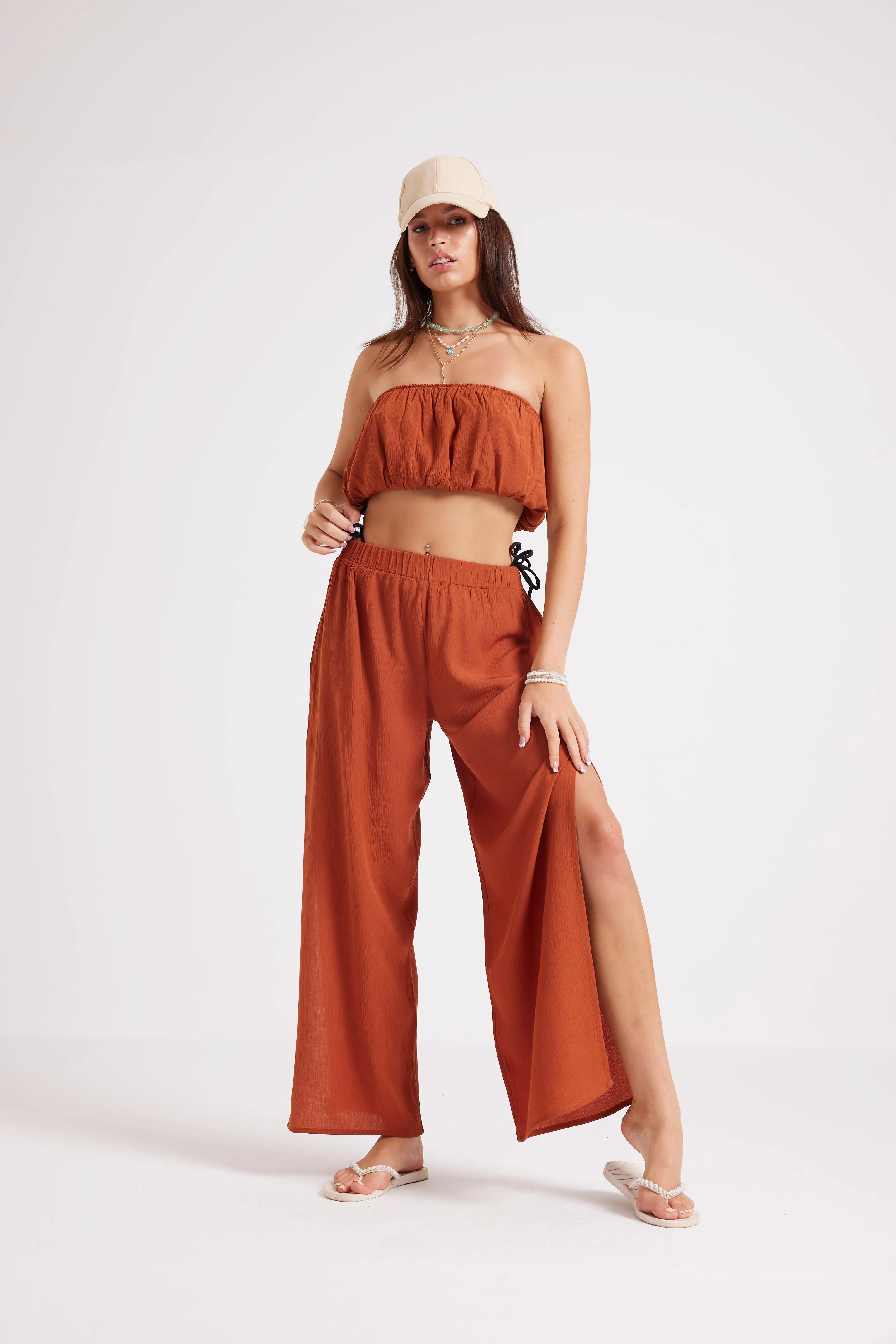 BEACH SIDE SLIT SET - BROWN