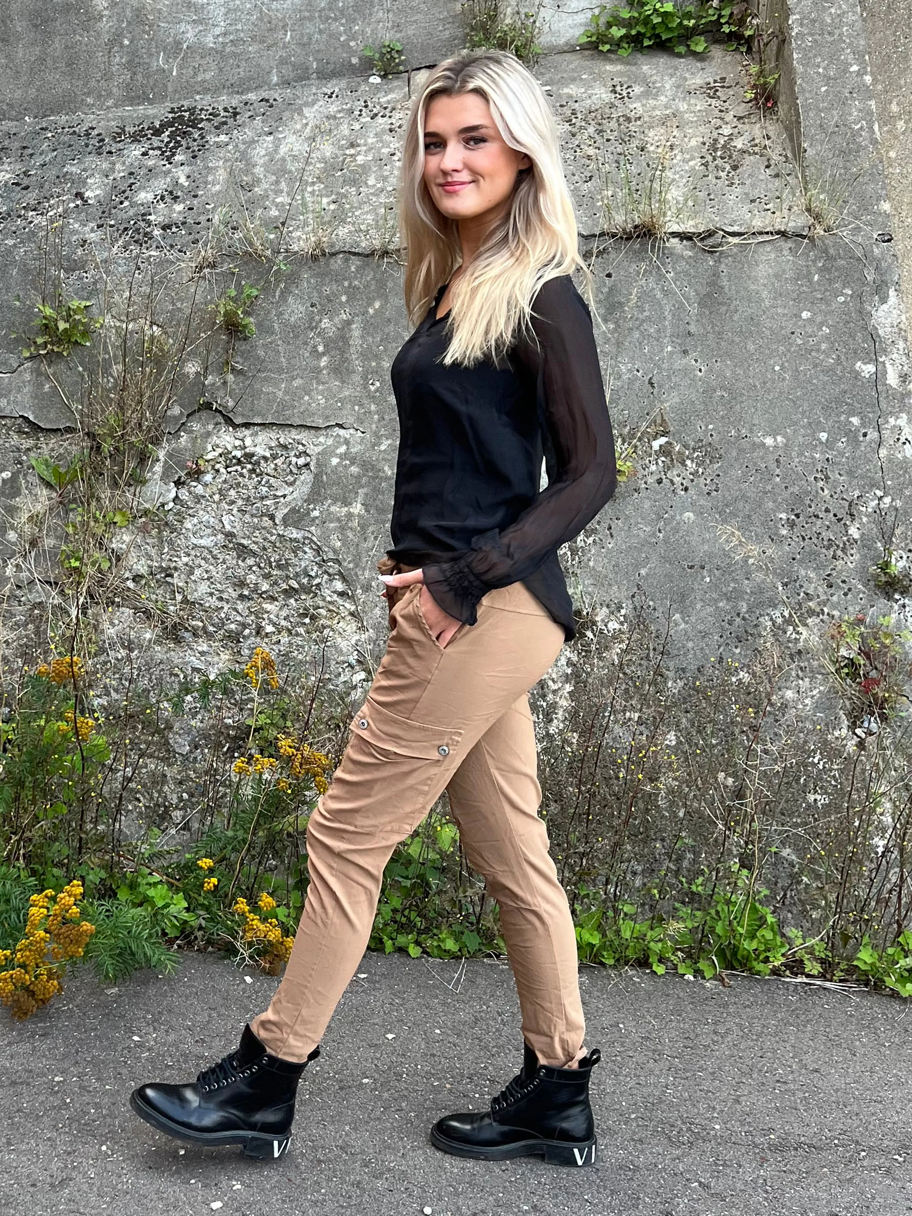 CARMEN cargo trousers - Camel