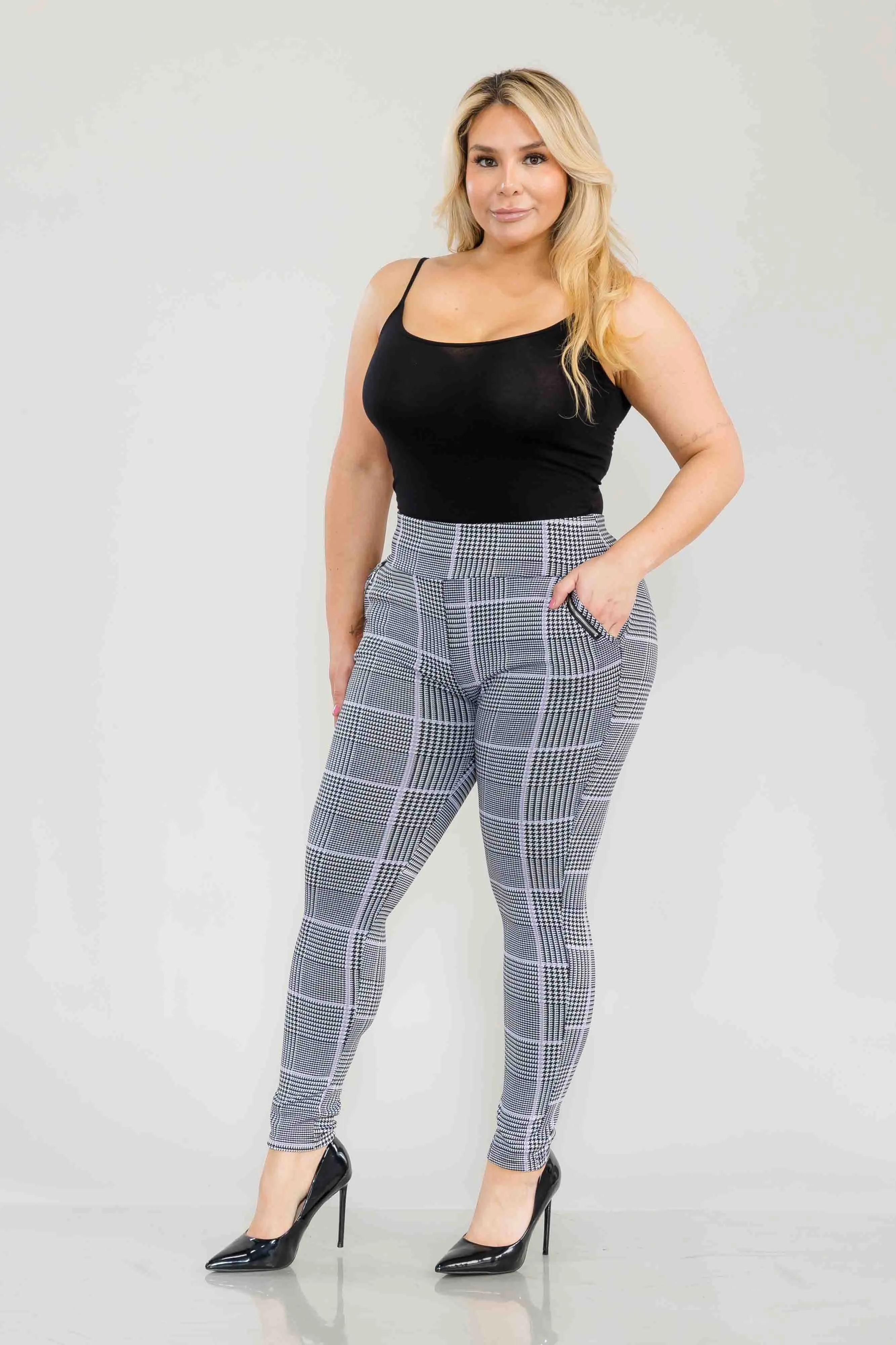 Plus Size Treggings With Zipper Pocket Trim - Black, White, Mauve Plaid