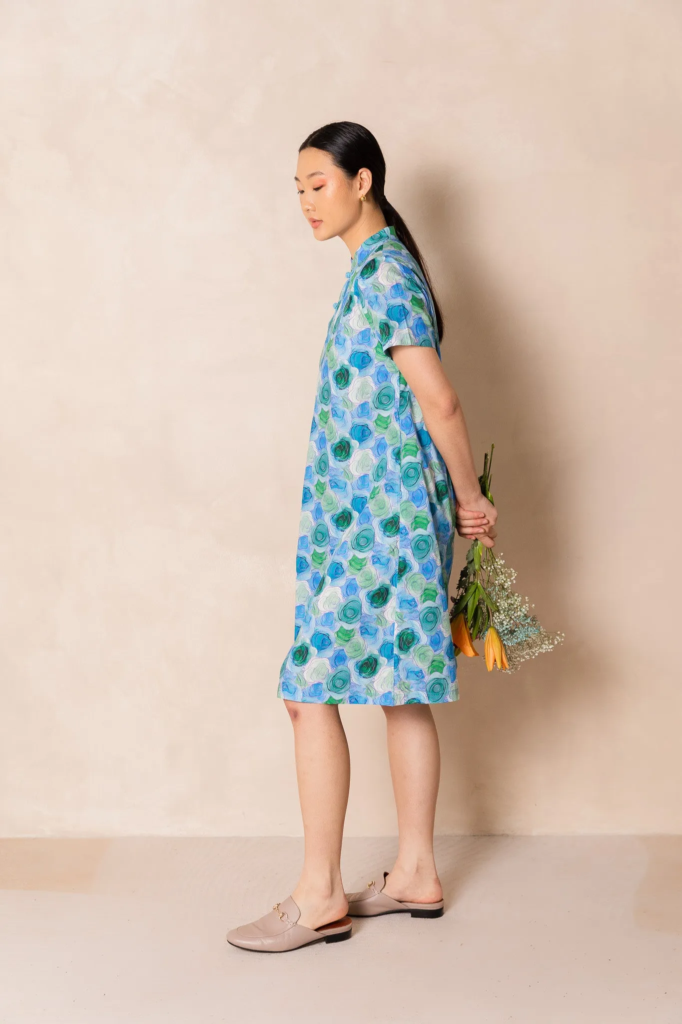 Water Colour Blue Rose Short Sleeve Cheongsam Midi Dress